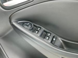 Ford Focus hatch 1.6 Trend - Image 8