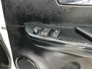 Toyota Hilux 2.8GD-6 4x4 Raider - Image 8