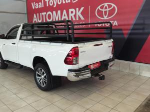 Toyota Hilux 2.8GD-6 4x4 Raider - Image 4