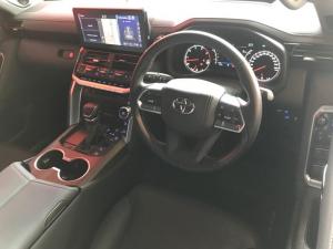 Toyota Land Cruiser 300 3.3D ZX - Image 10