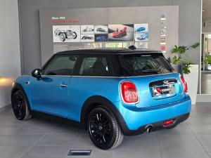 MINI Hatch Cooper Hatch 3-door auto - Image 4