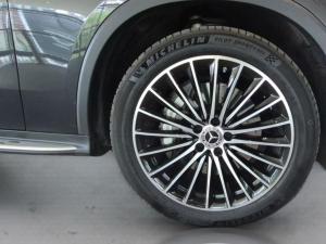 Mercedes-Benz GLC GLC220d 4Matic Avantgarde - Image 16