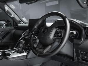 Toyota Land Cruiser 300 3.3D ZX - Image 7