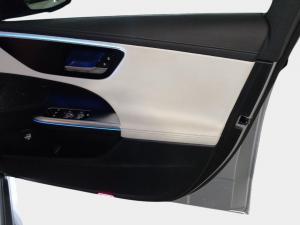 Mercedes-Benz C-Class C220d Avantgarde - Image 17