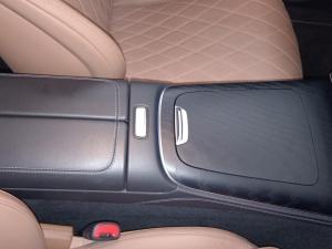 Mercedes-Benz E-Class E220d Avantgarde - Image 12