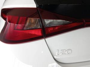 Hyundai i20 1.4 Premium - Image 20