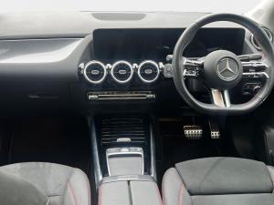 Mercedes-Benz GLA GLA200 Progressive - Image 11