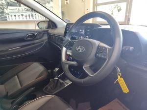 Hyundai i20 1.0T Fluid manual - Image 17