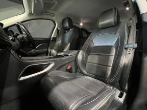 Jaguar F-Pace 25d AWD R-Sport - Image 22