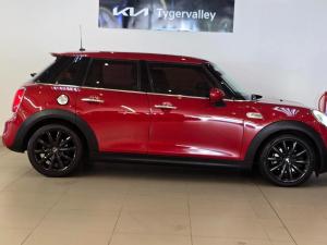 MINI Hatch Cooper Hatch 5-door - Image 3