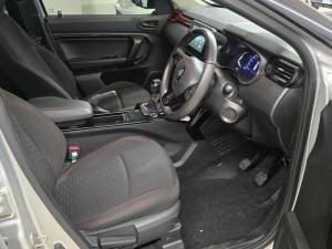 Renault Kiger 1.0 Turbo Intens manual - Image 10