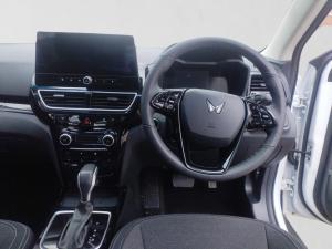 Mahindra XUV 3XO 1.2T AX5L - Image 18