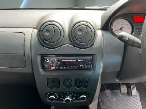 Nissan NP200 1.6i safety pack (aircon) - Image 11