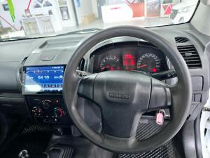 Isuzu KB 250D-Teq Fleetside - Image 16