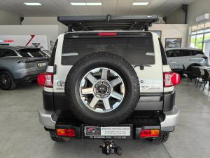 Toyota FJ Cruiser FJ Cruiser - Image 4