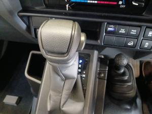 Toyota Land Cruiser 79 2.8GD-6 single cab auto - Image 12