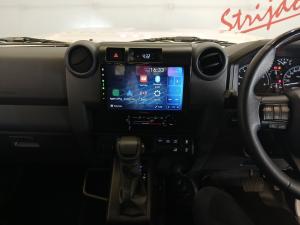 Toyota Land Cruiser 79 2.8GD-6 single cab auto - Image 14