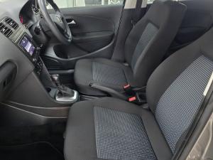 Volkswagen Polo Vivo hatch 1.6 Comfortline auto - Image 10