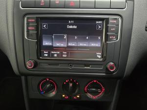 Volkswagen Polo Vivo hatch 1.6 Comfortline auto - Image 4