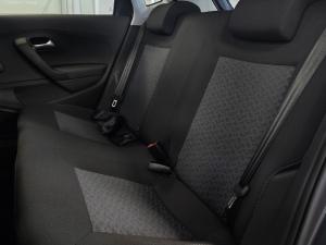 Volkswagen Polo Vivo hatch 1.6 Life - Image 7