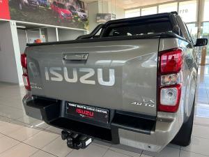 Isuzu D-Max 3.0TD double cab LS 4x4 auto - Image 10