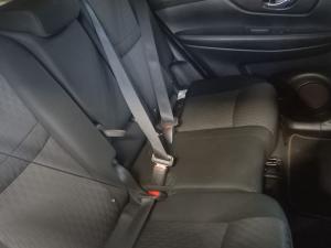 Nissan X-Trail 2.5 4x4 Acenta Tech - Image 3