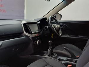 Mahindra XUV300 1.2T W6 - Image 20