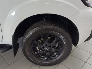 Nissan Navara 2.5DDTi double cab Stealth 4x4