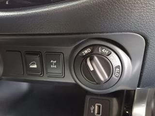 Nissan Navara 2.5DDTi double cab Stealth 4x4