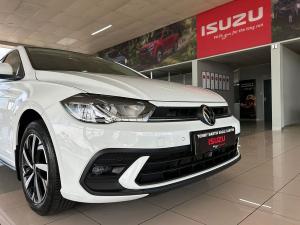 Volkswagen Polo hatch 1.0TSI Life auto - Image 11