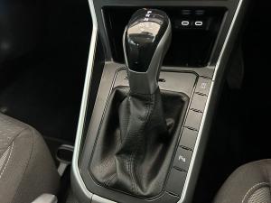 Volkswagen Polo hatch 1.0TSI Life auto - Image 19