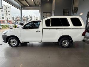 Toyota Hilux 2.0 chassis cab - Image 4