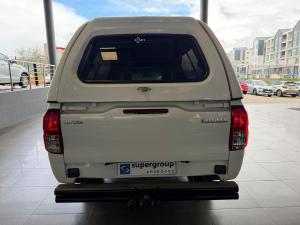 Toyota Hilux 2.0 chassis cab - Image 6