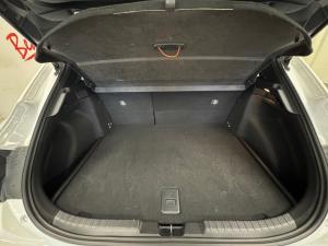 Toyota Corolla hatch 1.8 Hybrid XR - Image 16