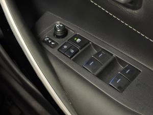 Toyota Corolla hatch 1.8 Hybrid XR - Image 18