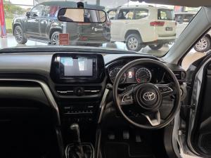 Toyota Urban Cruiser 1.5 XR manual - Image 6