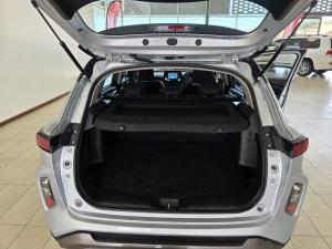 Toyota Urban Cruiser 1.5 XR manual - Image 18