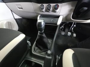 Renault Triber 1.0 Expression - Image 10