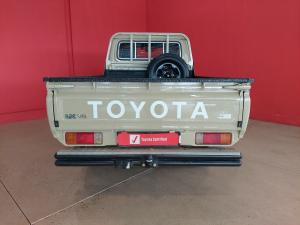 Toyota Land Cruiser 79 4.5D-4D LX V8 single cab - Image 5