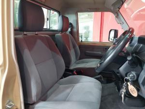Toyota Land Cruiser 79 4.5D-4D LX V8 single cab - Image 10