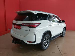 Toyota Fortuner 2.4GD-6 4x4 - Image 2