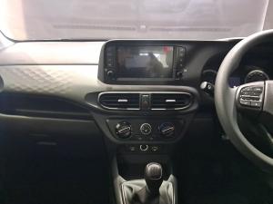 Hyundai Grand i10 1.0 Premium hatch - Image 11