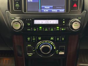 Toyota Land Cruiser Prado 3.0DT VX - Image 14