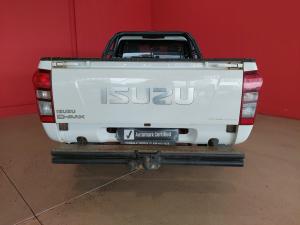 Isuzu D-Max Gen 6 250 single cab Fleetside safety - Image 5