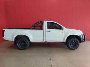 Isuzu D-Max Gen 6 250 single cab Fleetside safety - Image 3