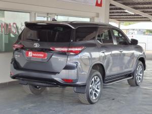 Toyota Fortuner 2.8GD-6 4x4 VX - Image 2