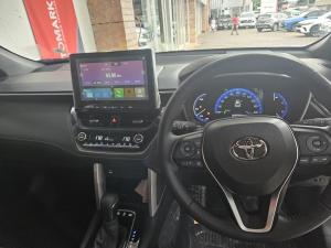 Toyota Corolla Cross 1.8 HEV XS - Image 10