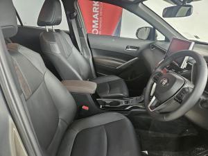 Toyota Corolla Cross 1.8 HEV XS - Image 11