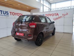 Toyota Vitz 1.0 XR manual - Image 2