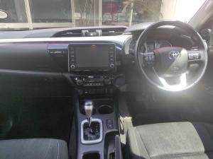 Toyota Hilux 2.8GD-6 double cab Raider auto - Image 6